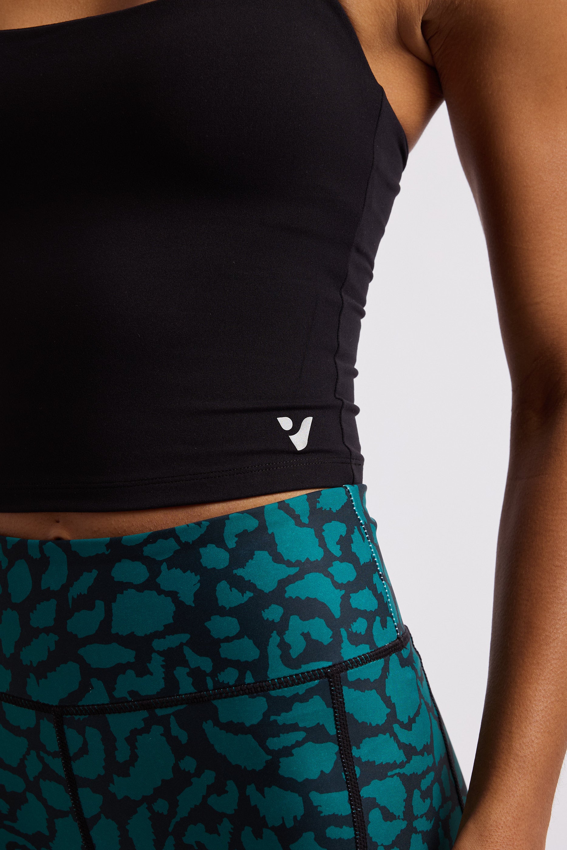 Teal Leopard – VOXY