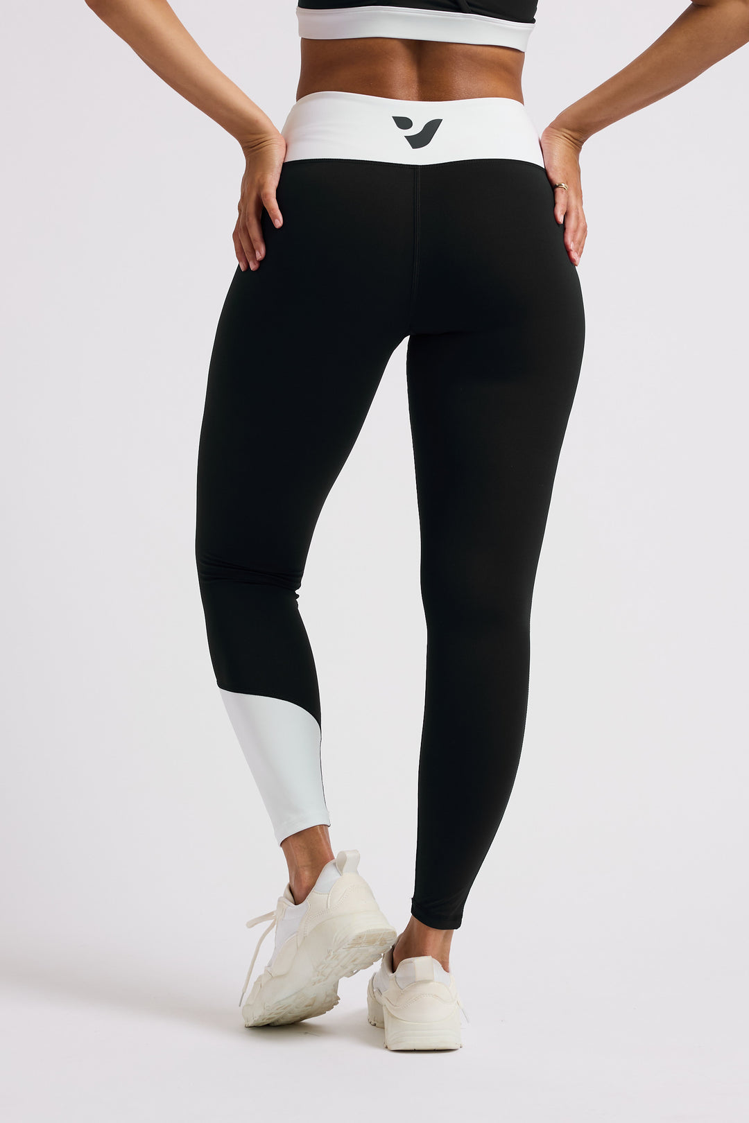 Black White Stripe - Leggings