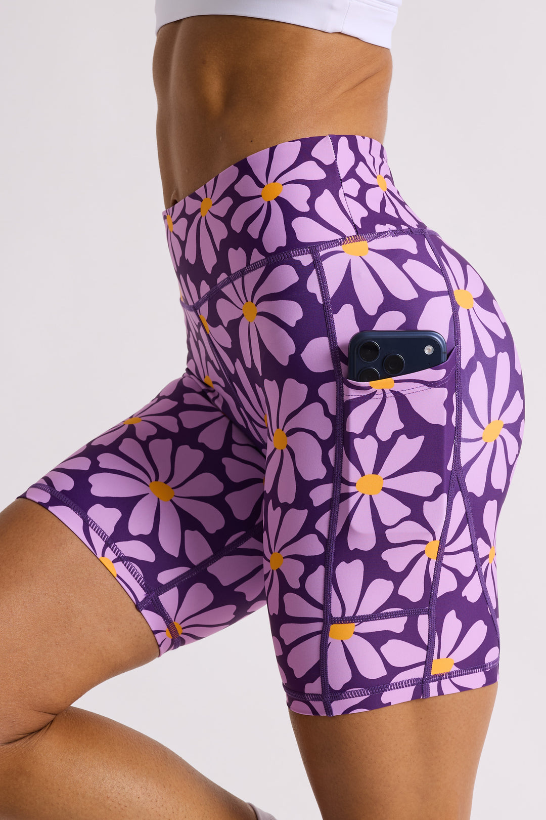 Purple Groovy Daisy Biker Shorts 8”
